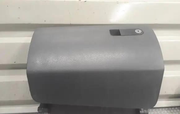 Volkswagen Transporter - Caravelle T5 Glove box 