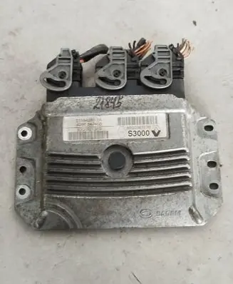 Dacia Logan II Engine control unit/module 8200387138