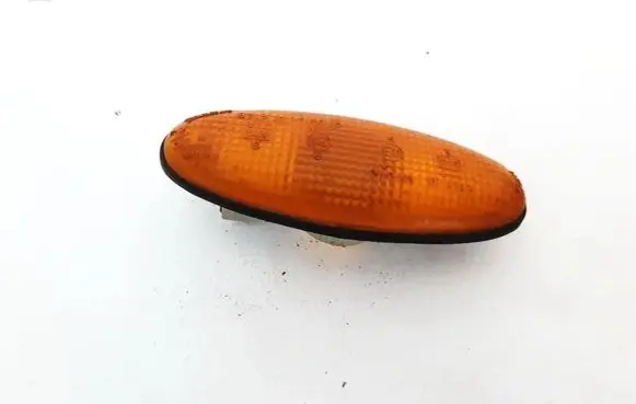Mazda 626 Front fender indicator light 21461612 214-61612