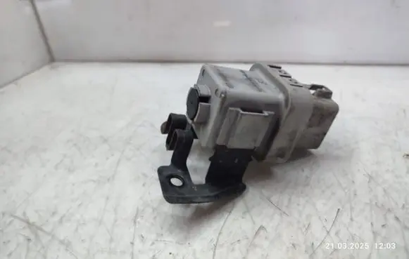 KIA Sportage Glow plug pre-heat relay 368332F155