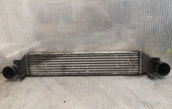 Mercedes-Benz C W203 Intercooler radiator 2035000600 A2035000600