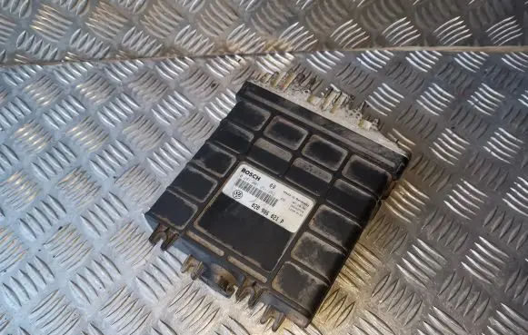 Volkswagen Sharan Engine control unit/module 028906021P 0281001251 0281001252