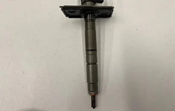 Audi A4 S4 B7 8E 8H Fuel injector 059130277BD 0445115079 11053002974