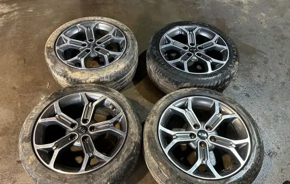 KIA Xceed R18 alloy rim 