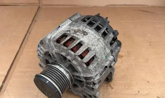 Skoda Octavia Mk3 (5E) Generator/alternator 03L903023F