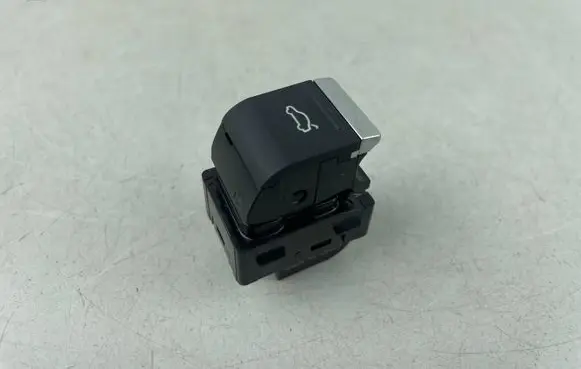 Audi Q4 e-tron Tailgate opening switch 4K0959831