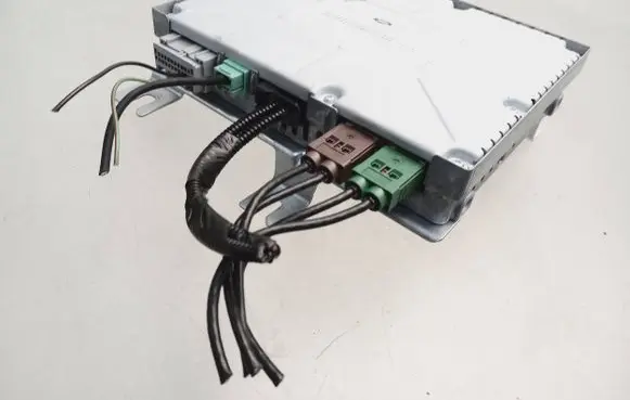 Jaguar XJ X351 HiFi Audio sound control unit Aw9314f641ad Aw9319c063af