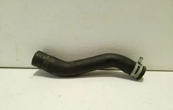 Volvo XC40 Engine coolant pipe/hose 32224224