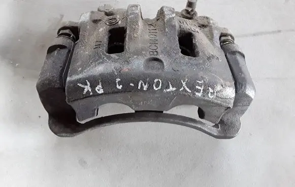 SsangYong Rexton Front brake caliper 4811008B52