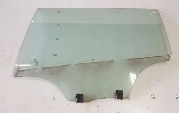 Peugeot 2008 I Sliding door window/glass 