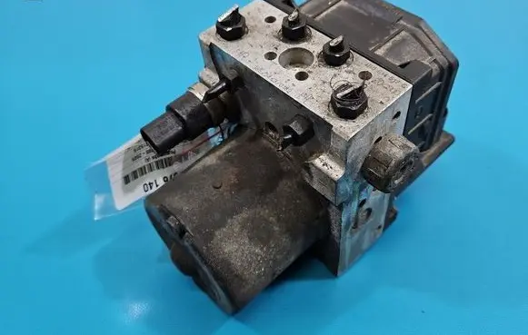 Volkswagen PASSAT B5.5 ABS Pump 0265950055 IMPRK1576140