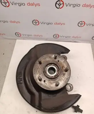 Honda CR-V Front wheel hub