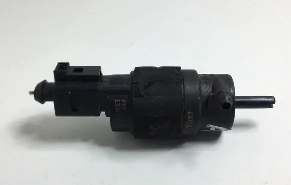 Audi A5 8T 8F Windscreen/windshield washer pump 8K9955647