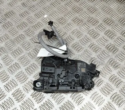 Volkswagen T-Roc Front door lock 3J2837016A