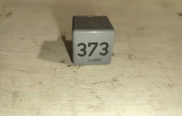 Audi A6 S6 C6 4F Other relay 8D0951253A