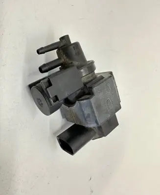 Audi A6 S6 C6 4F Turbo solenoid valve 059906629A 4252443