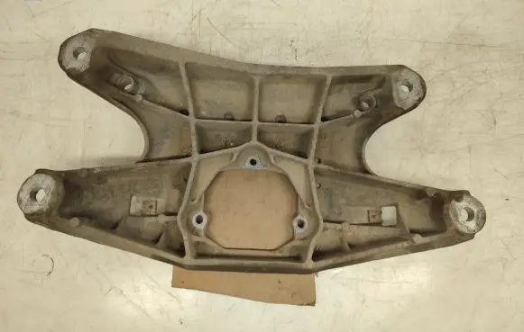 Audi A4 S4 B8 8K Gearbox mounting bracket 8K0399263