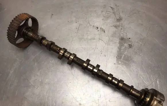 KIA Ceed Camshaft 24200-23770 24350-23800