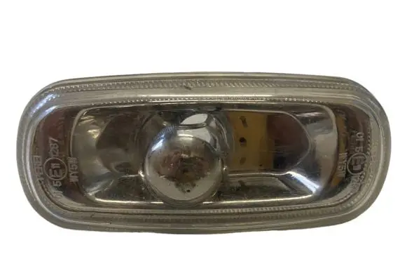 Audi A4 S4 B6 8E 8H Front fender indicator light WY5W E111287