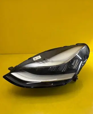 Tesla Model 3 Headlight/headlamp 107737500C