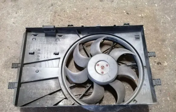 Mercedes-Benz Vaneo W414 Electric radiator cooling fan 4145000293