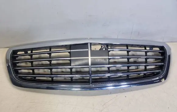 Mercedes-Benz S W222 Front bumper upper radiator grill A2228800483 Q006F002