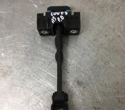 Audi A5 8T 8F Front door check strap stopper 8T0837249