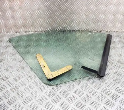Audi A4 S4 B6 8E 8H Rear side window 43R00082 AS2