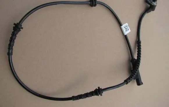 Fiat Tipo ABS brake wheel speed sensor 52157646 00521576460 52070364