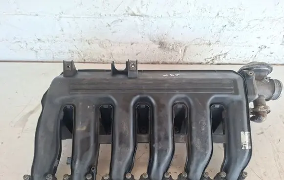 BMW 3 E46 Intake manifold 7789247