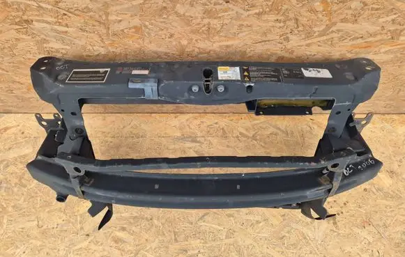 Skoda Octavia Mk2 (1Z) Radiator support slam panel