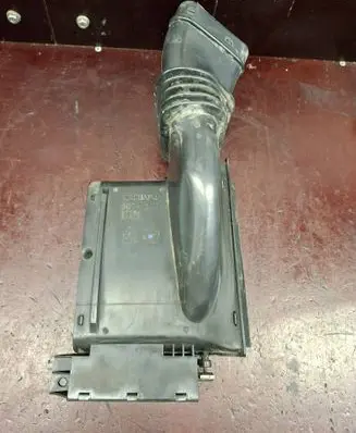 Volvo V70 Air intake duct part 30741368 BT7RA