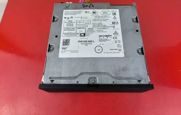 Skoda Superb B8 (3V) Navigation unit CD/DVD player 3V0035820L