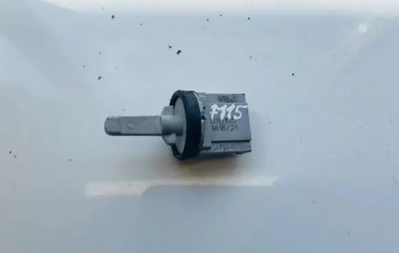 Interior temperature sensor