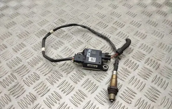Volkswagen Transporter - Caravelle T6 Lambda probe sensor 04L906261K
