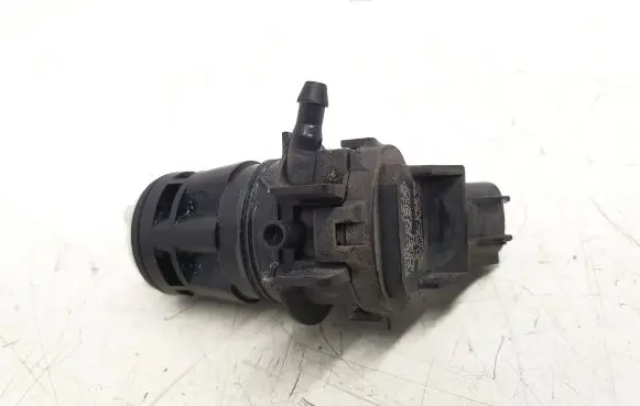 Lexus IS 220D-250-350 Windscreen/windshield washer pump 8533060190 0602104541