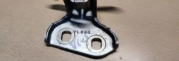 Cadillac SRX Rear door upper hinge VL034