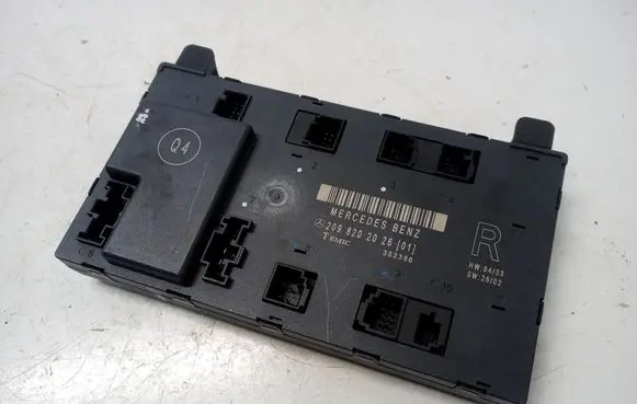 Mercedes-Benz CLK A209 C209 Door control unit/module A2098202026