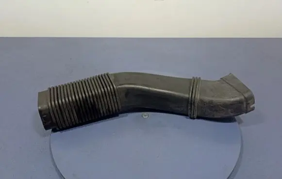 Intake resonator