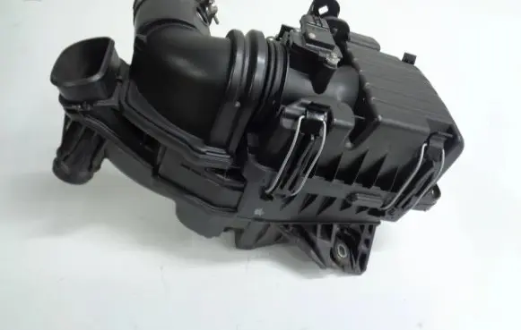 Honda HR-V Air filter box