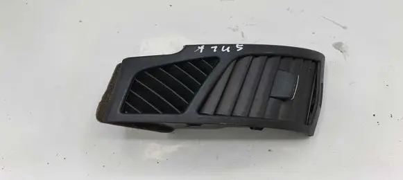 BMW 1 E81 E87 Dashboard side air vent grill/cover trim 51607059188