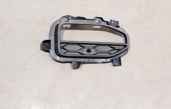 Volkswagen T-Roc Front bumper lower grill 2GA853212H 2GA853808C