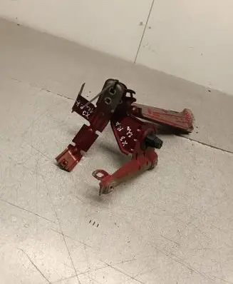 Fender mounting bracket
