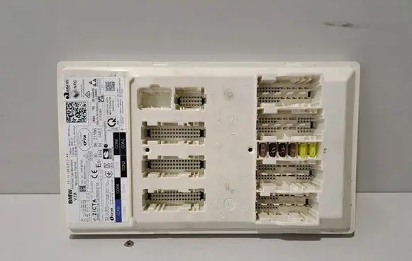 BMW X7 G07 Central body control module 5B3CFC2 5B8E989