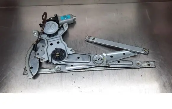 KIA Carens I Front door window regulator with motor
