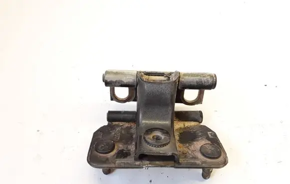 Jeep Grand Cherokee (WK) Rear door lower hinge 18905