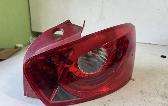Seat Ibiza IV (6J,6P) Rear door