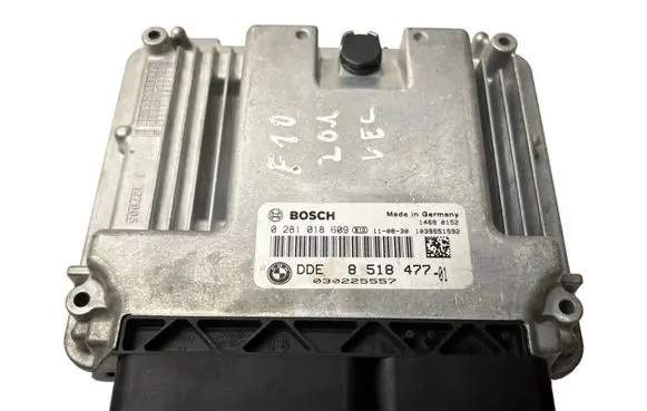 BMW 5 F10 F11 Engine control unit/module 8518477 0281018609