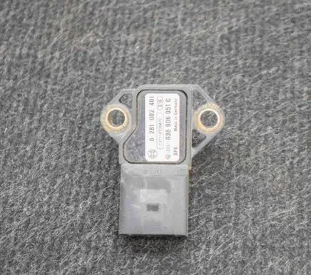Audi Q7 4L Air pressure sensor 038906051C 0281002401