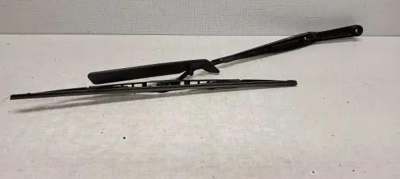 Opel Frontera B Windshield/front glass wiper blade 03202431